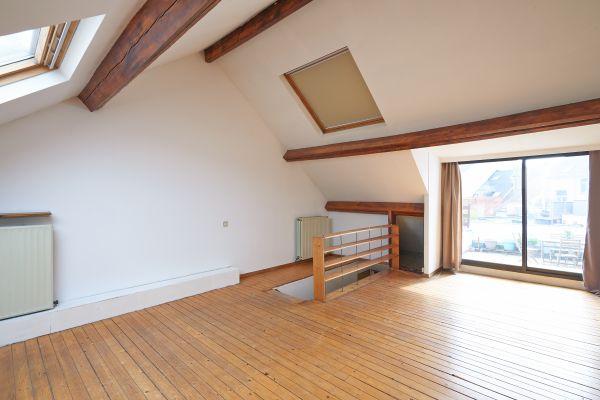 Cost of Attic Window Installation in Easton